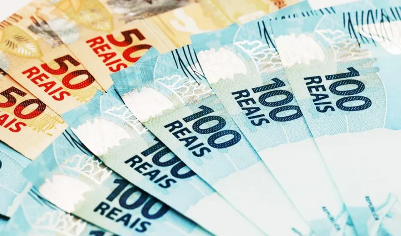 Mulher recebe R$ 10 mil na conta, acessa links desconhecidos e perde quase R$ 7 mil em Colatina