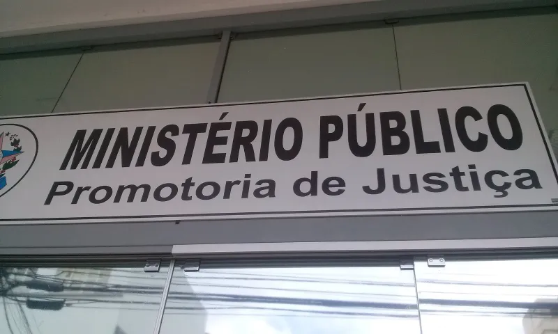 Ministério Público pede bloqueio de verba para fontes de água luminosa que o Prefeito Sergio Meneguelli quer construir