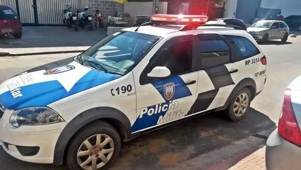 Homem agride companheira com socos no rosto e pisão no pescoço em Colatina