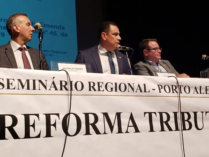 Deputado colatinense Da Vitória coordena Seminário da Reforma Tributária no Rio Grande do Sul