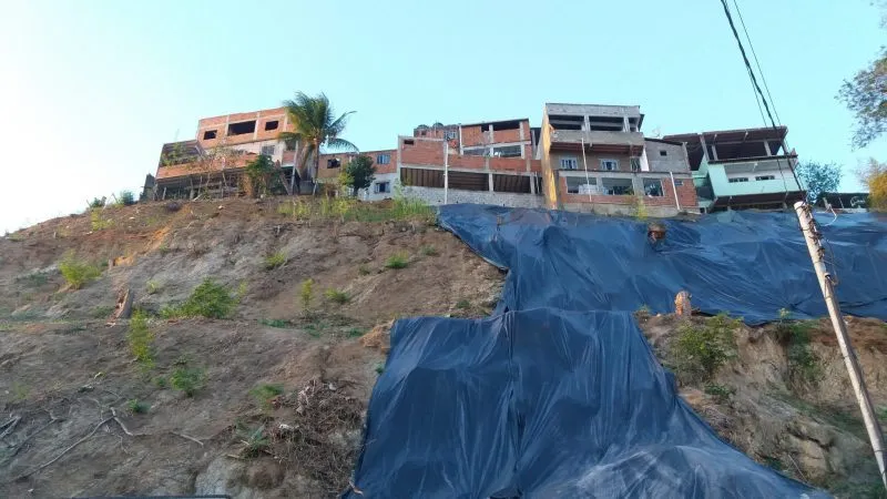 Tensão com as encostas aumenta com as chuvas em Colatina. O monitoramento é em tempo real
