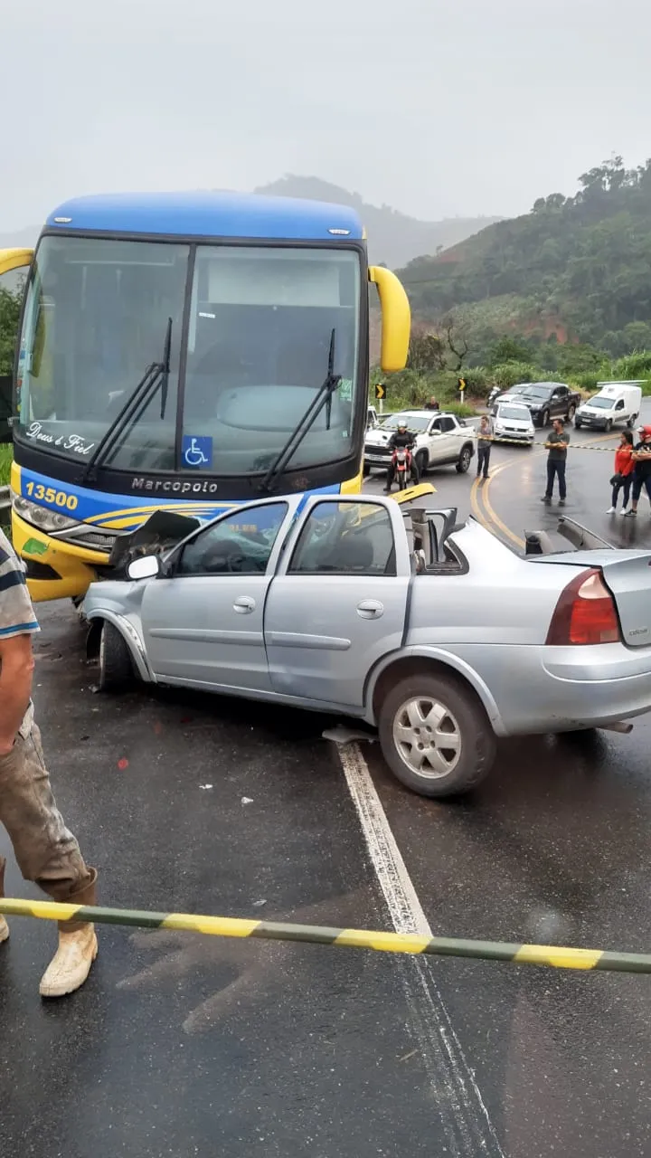 Músico colatinense sofre grave acidente de automóvel na rodovia que liga Fundão a Santa Tereza