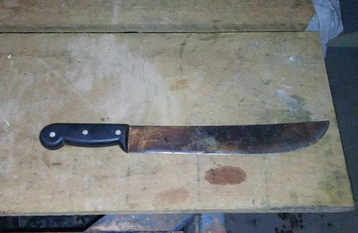 Homem é ferido com golpes de facão durante ataque em frente à própria casa em Baixo Guandu