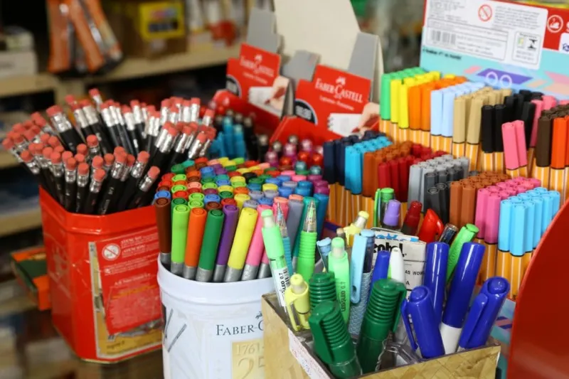 Procon Colatina divulga pesquisa de preço de material escolar