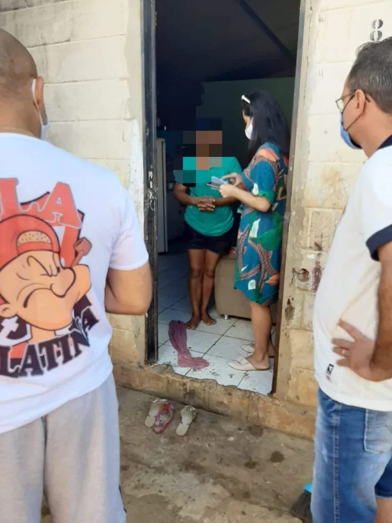 Coronavírus: torcedores de Vasco e Flamengo fazem entrega de alimentos doados, em Colatina 