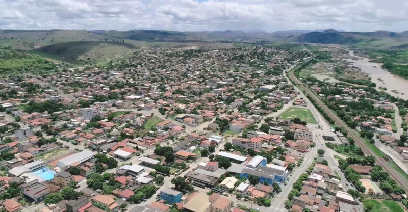 Prefeito de Baixo Guandu é o mais bem pago do Estado. Recebeu mais de R$ 500 mil em dois anos