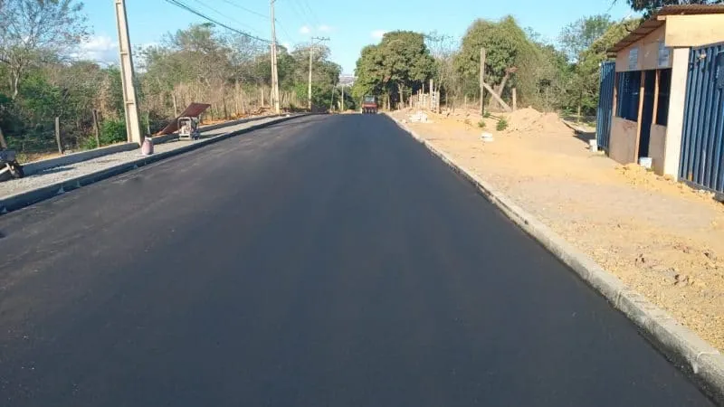 Asfalto que ligará o bairro Honório Fraga ao Columbia chega à BR 259