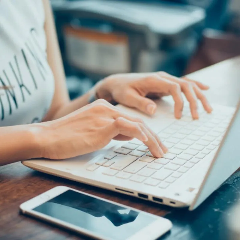 Governo do Estado abre 7.500 vagas do Qualificar ES on-line exclusivas para mulheres