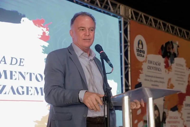 Governador Casagrande anuncia pacote de investimentos de R$ 50 milhões para escolas da Rede Estadual