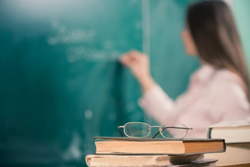 Professores começam a receber abono de até R$ 5 mil em Colatina