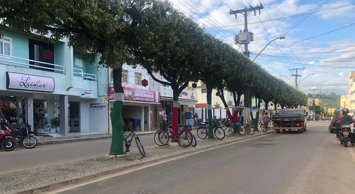 Horário especial de funcionamento em lojas de Marilândia começa neste sábado (18)