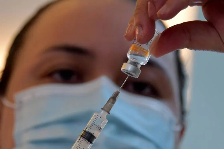 Vacinação pediátrica contra a Covid-19 começa nesta segunda-feira (24), em Colatina