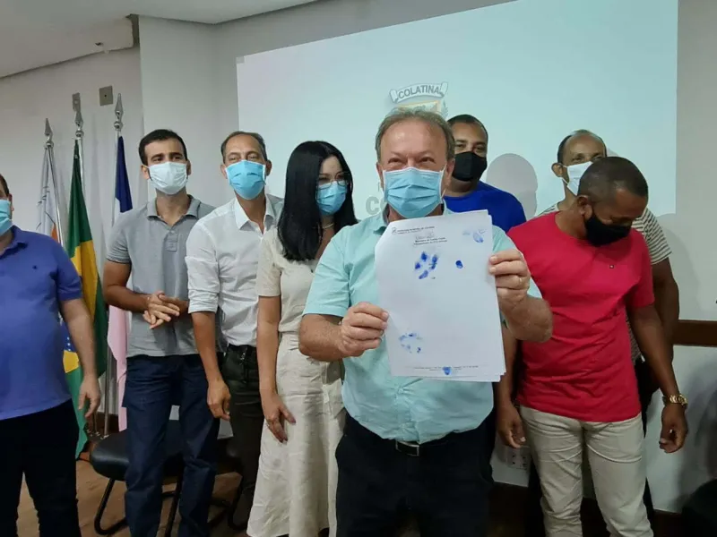 Prefeito Guerino e organizações protetoras de animais assinam Termo de Cooperação para Controle Populacional de Cães e Gatos