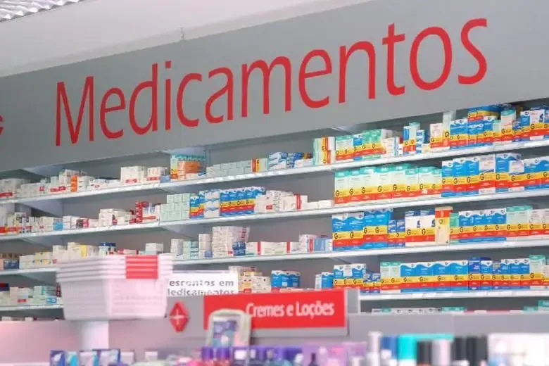 Atenção, moradores do Norte e Noroeste do ES: nova norma libera prescrição de medicamentos em farmácias