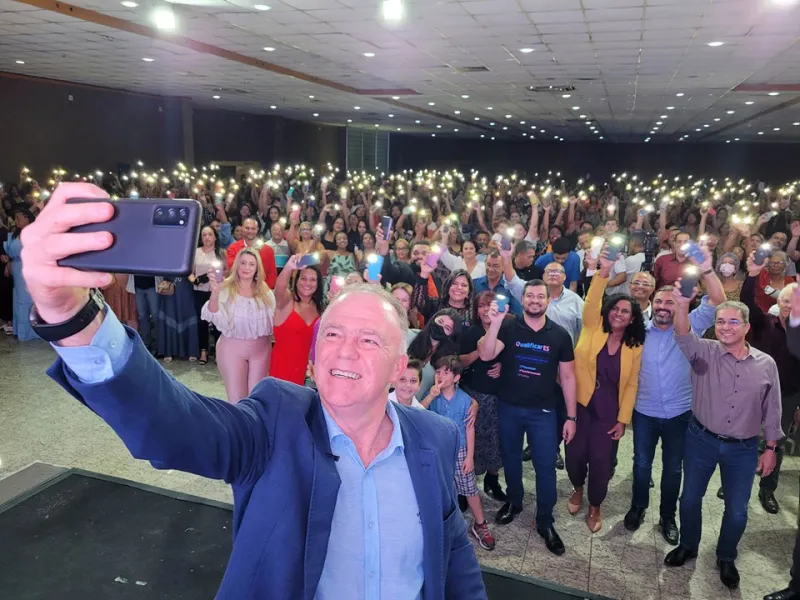 Governador Casagrande participa de formatura dos cursos presenciais do Qualificar ES na Grande Vitória