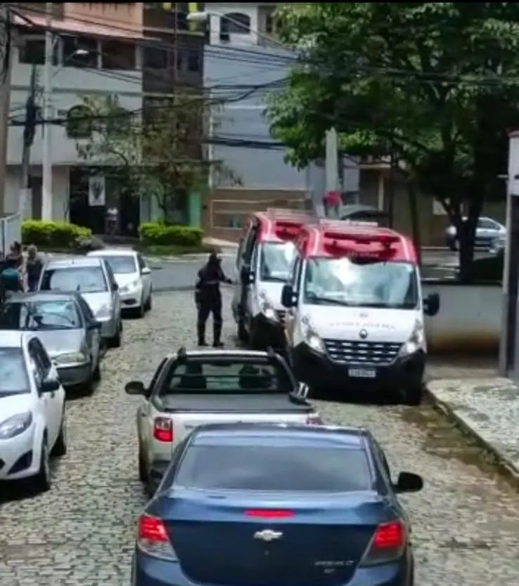 Pânico em escola colatinense: adolescente fere alunos com estilete