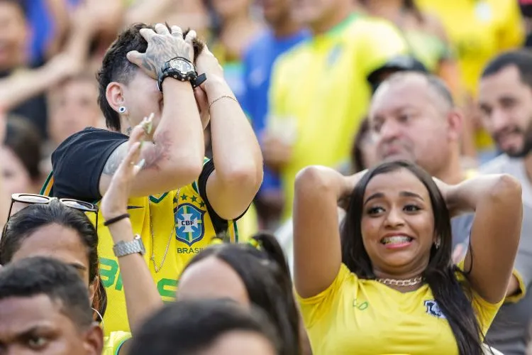 Derrota do Brasil com reservas decepciona torcedores em Colatina