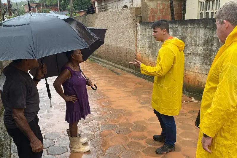 Moradores de Baunilha voltam para casa após barragem normalizar