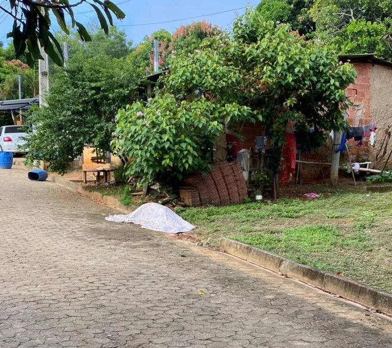 Vídeo: Homem é morto a tiros no bairro Barbados em Colatina