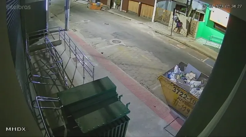 Vídeo: clínica médica é furtada durante a madrugada em Colatina
