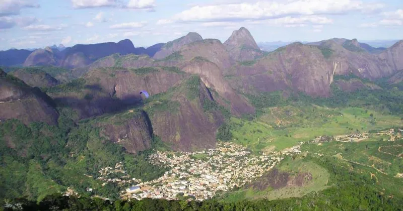 Toca ninja e luva são encontradas na ES-341, e polícia apura possível ligação com morte de servidor de Pancas