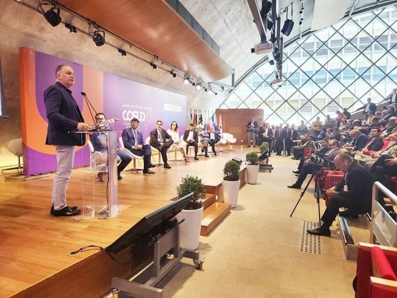 Governador Renato Casagrande participa da 8ª edição do Cosud, em Minas Gerais