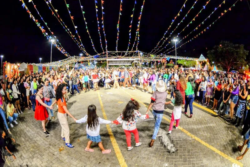 Sucesso: mais de 40 mil pessoas presentes no Arraiá Cola Colá da Prefeitura de Colatina