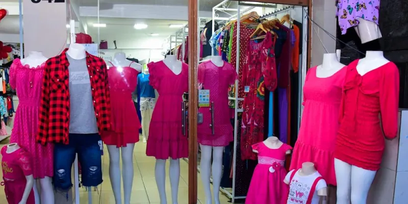 Com filme da Barbie, vendas de roupas rosas aumentam em lojas de Colatina