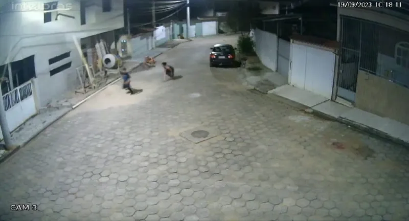Vídeo: suspeito de roubo de celular em Marilândia é preso pela Polícia Militar