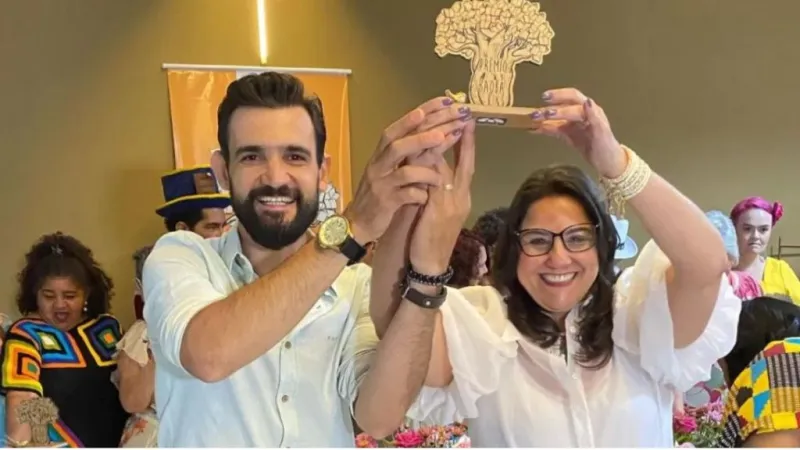 Dupla de contadores de histórias de Colatina recebe prêmio nacional