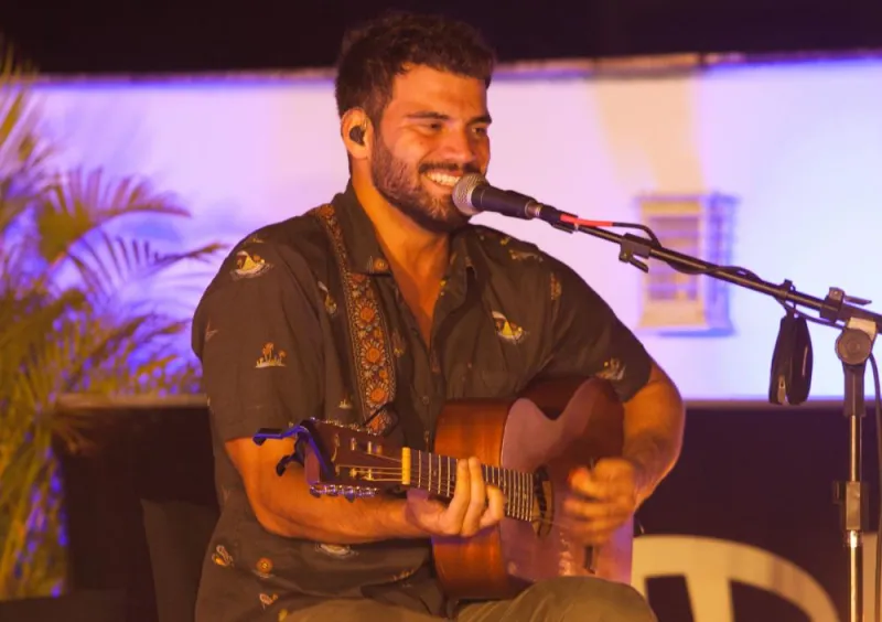 Estação Pontal retorna com show imperdível à beira-mar em Linhares