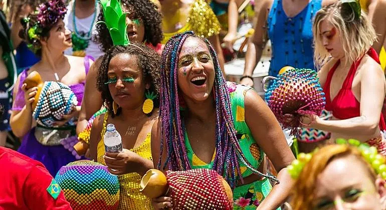 ColaFolia anuncia novidade no Carnaval de Colatina: bloco ‘Xupa Mas Não Baba’ se une à festa tradicional
