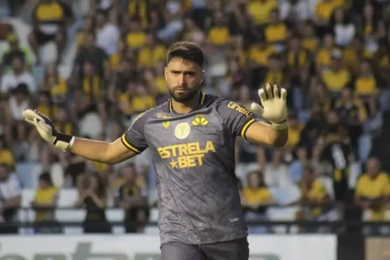 Goleiro colatinense brilha mais uma vez e classifica o Criciúma para a Final do Campeonato Catarinense