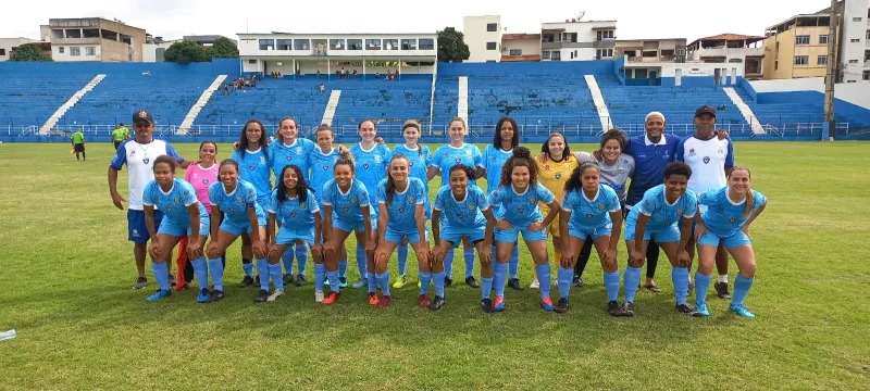 Seleção Feminina de Colatina brilha em campo e garante vaga na próxima fase