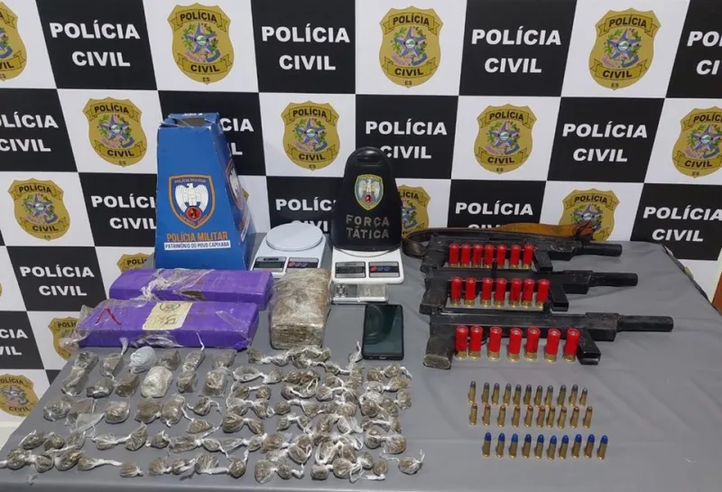 PCES e PMES apreendem armas e drogas escondidas em área de pasto em Montanha
