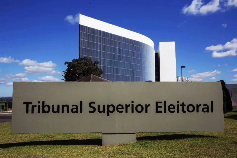 Eleições 2024: transporte de eleitores para os locais de votação é proibido pelo TSE