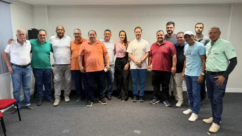 Prefeito eleito de Colatina, Renzo Vasconcelos, reúne vereadores e recebe apoio para frente de desenvolvimento