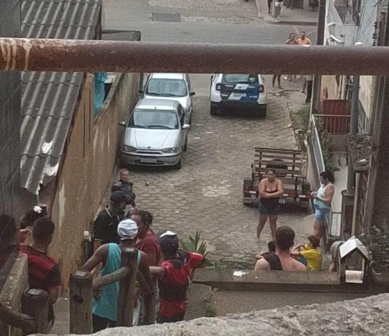 Homem é encontrado morto com o pescoço cortado em Colatina