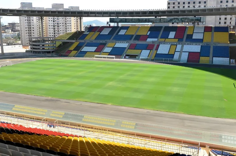 Madureira negocia realização de jogo contra Fluminense no Estádio Kleber Andrade, em Cariacica