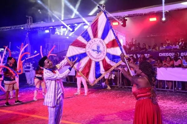 Independente de Boa Vista celebra 50 anos com homenagem a Sebastião Salgado no Carnaval de Vitória