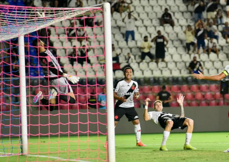 Vasco vence União Rondonópolis no Kleber Andrade e avança na Copa do Brasil