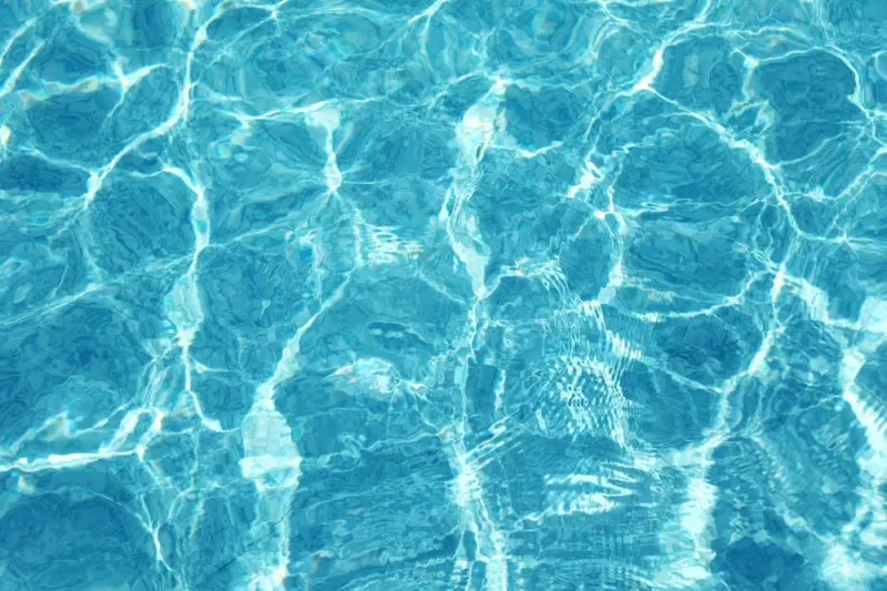 Onda de Calor Impulsiona Vendas de Piscinas em Colatina