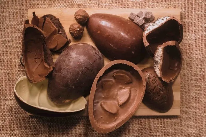 Preços dos ovos de Páscoa disparam em Colatina; alta do cacau impacta mercado