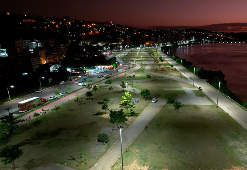 Ministério Público determina retirada imediata dos trailers da Avenida Beira Rio em Colatina
