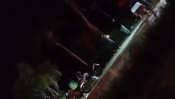 Duas pessoas ficam feridas em acidente entre motos no bairro Alvorada, em Santa Teresa