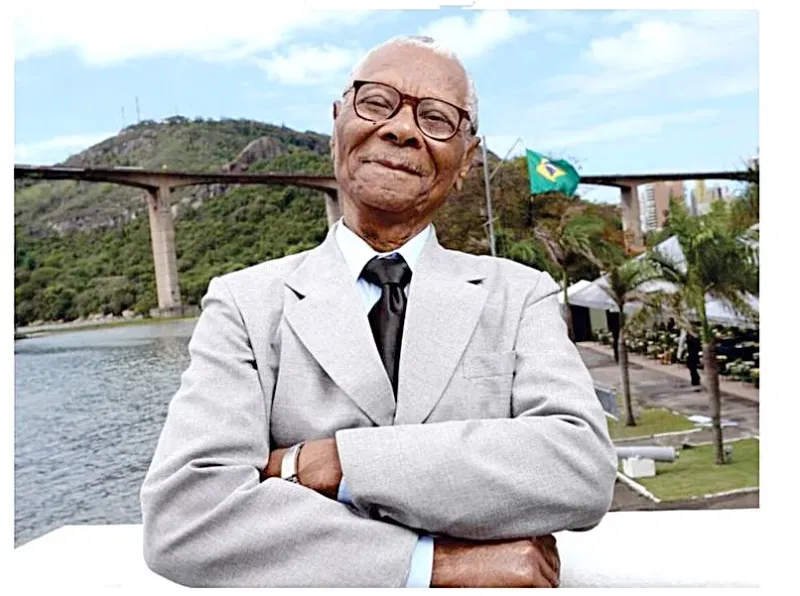 Polícia Militar presta últimas homenagens ao veterano mais antigo do Espírito Santo, Jorge Angélico Nolasco, em Barra de São Francisco