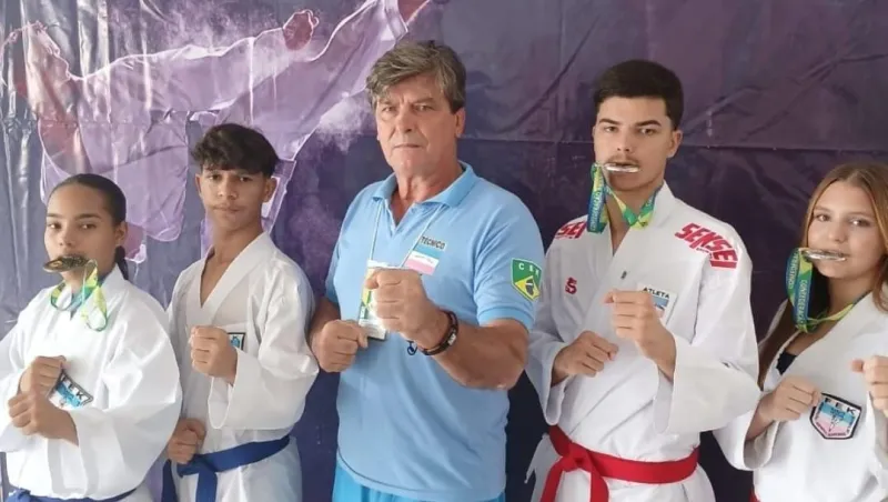 Atletas de Colatina conquistam medalhas no Campeonato Brasileiro Interclubes de Karatê em Sergipe