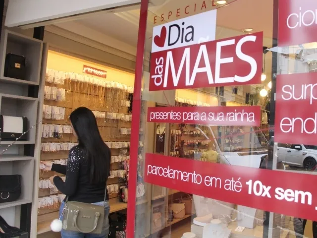 Comércio de Colatina projeta aumento nas vendas para o Dia das Mães