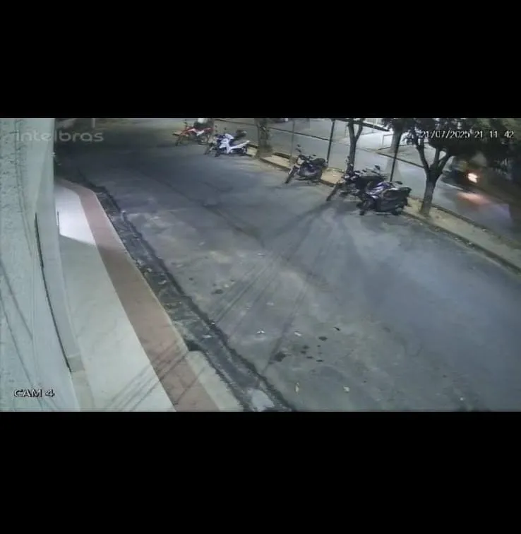 Vídeo: moradores denunciam quebra-molas sem sinalização em frente à Santa Casa de Colatina: “Estão se machucando seriamente”