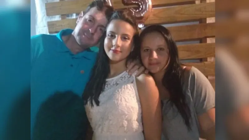 Família morre em grave acidente em Nova Venécia; filha chegou a ser socorrida, mas não resistiu
